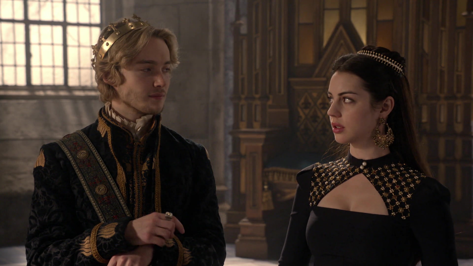 Watch Reign Season 2 Online | Stream TV Shows | Stan