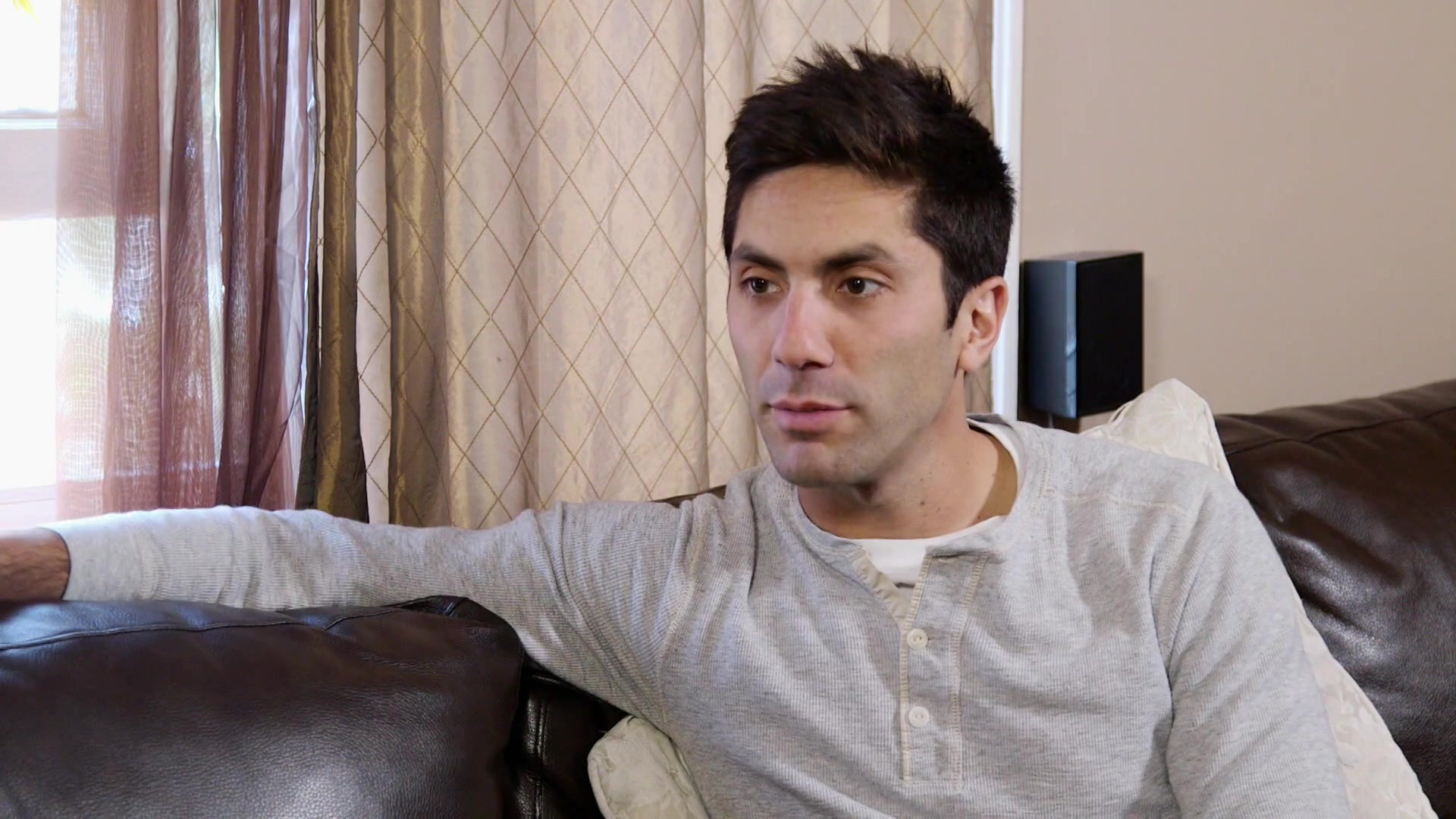 Watch Catfish The TV Show Online Stream Seasons 56 Now Stan