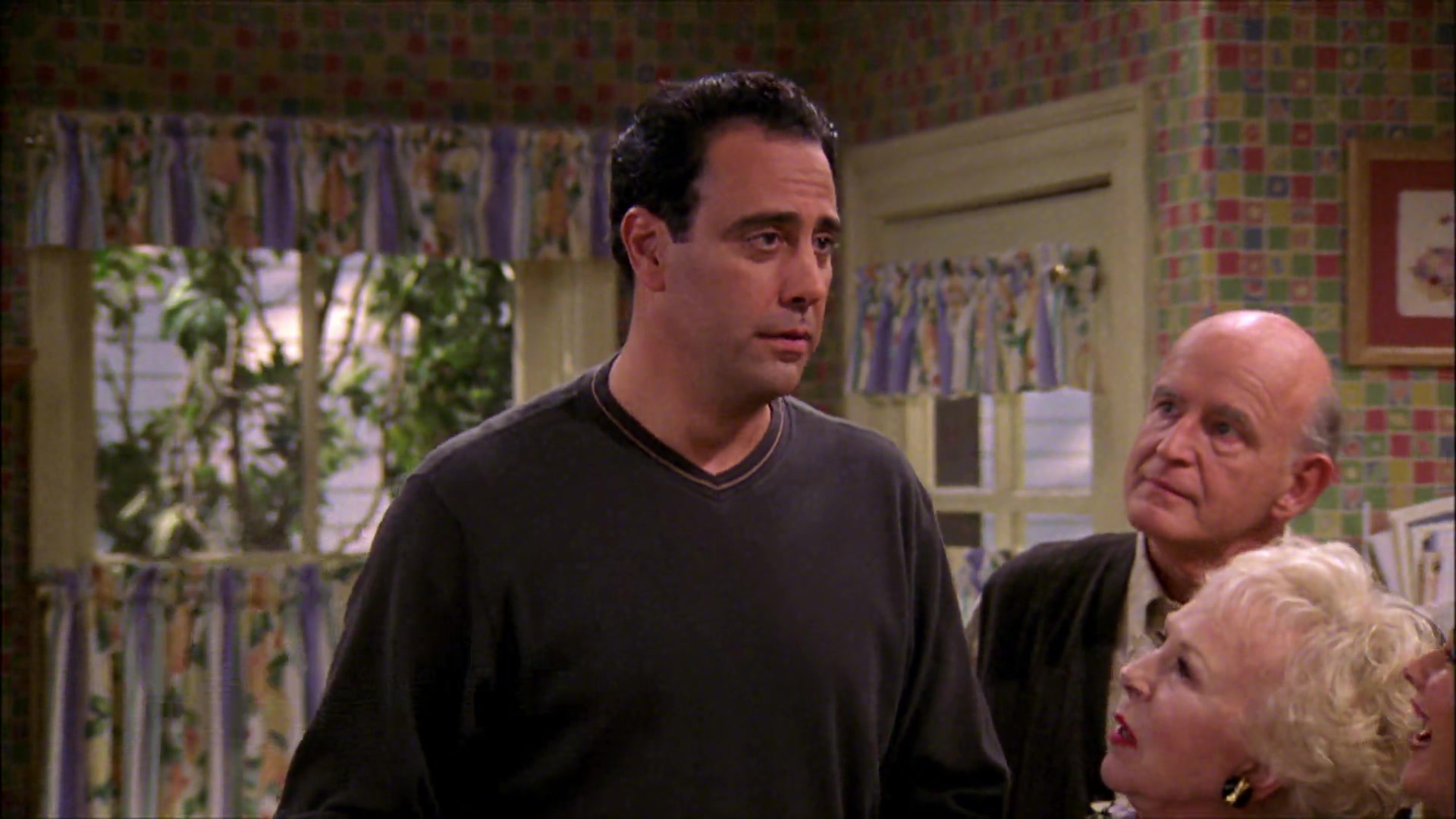 Watch Everybody Loves Raymond Season 5, Episode 13: Super Bowl