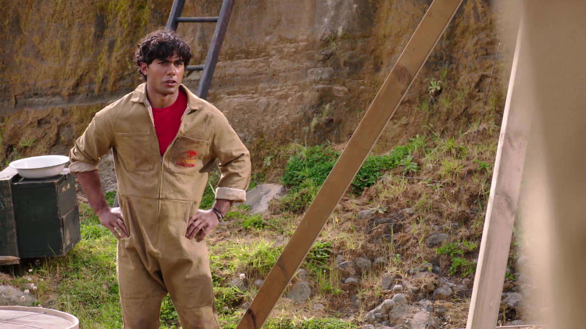 Watch Power Rangers: Dino Charge Online | Stream Seasons 1-2 Now | Stan