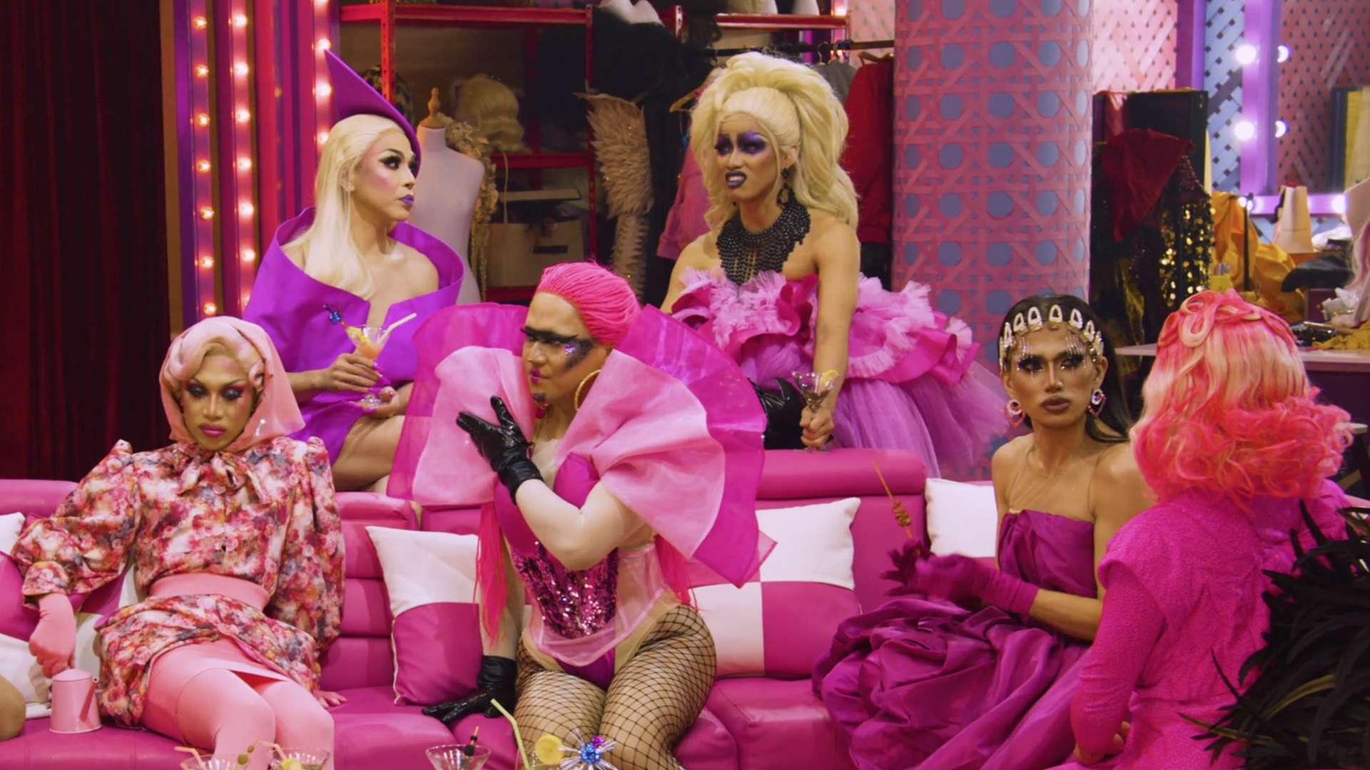 Watch Drag Race Philippines Untucked Online Stream Seasons 12 Now