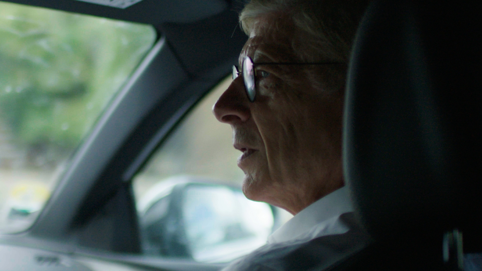 Arsène Wenger: Invincible - watch streaming online