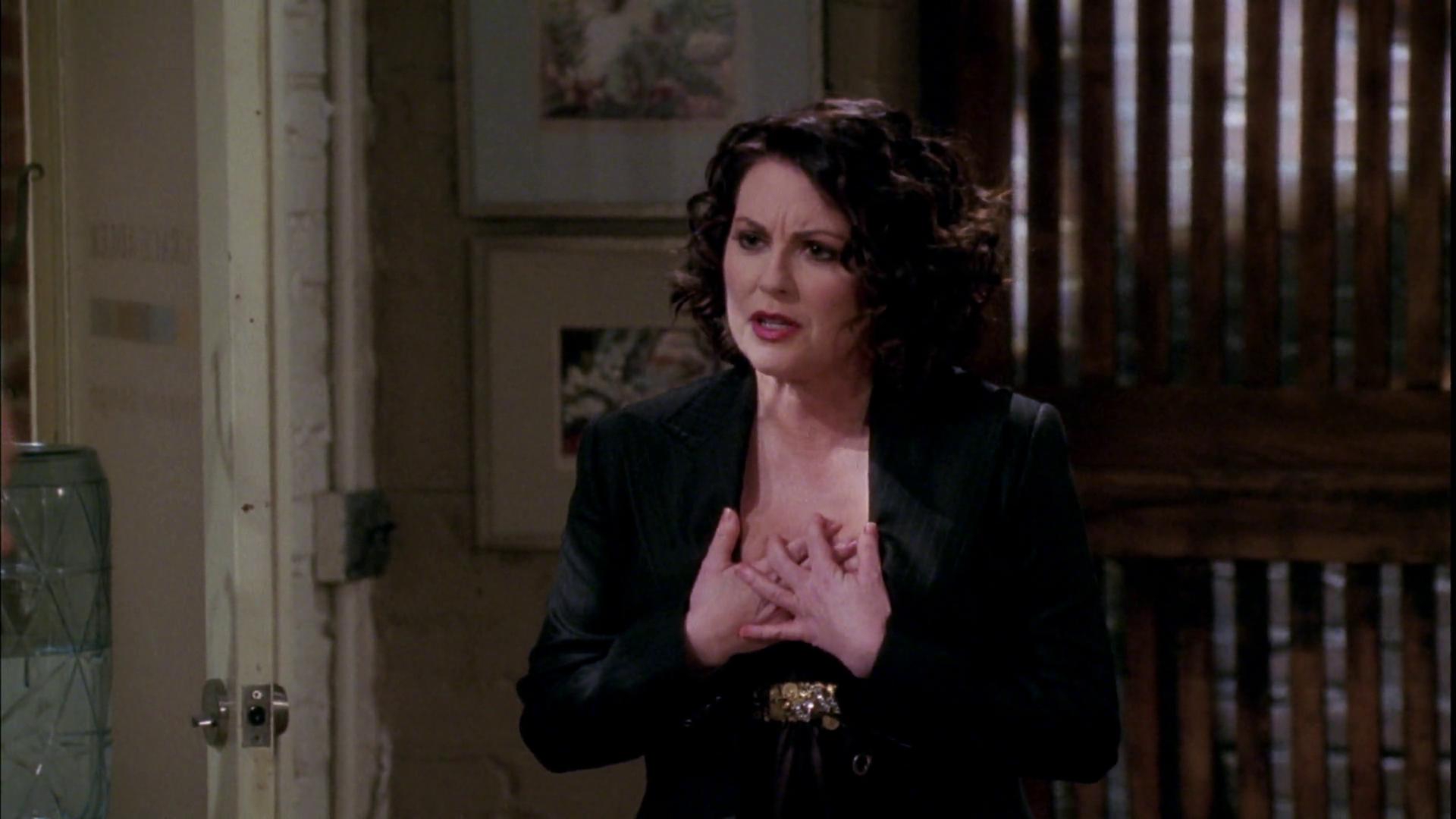 S7 E23 - Friends with Benefits